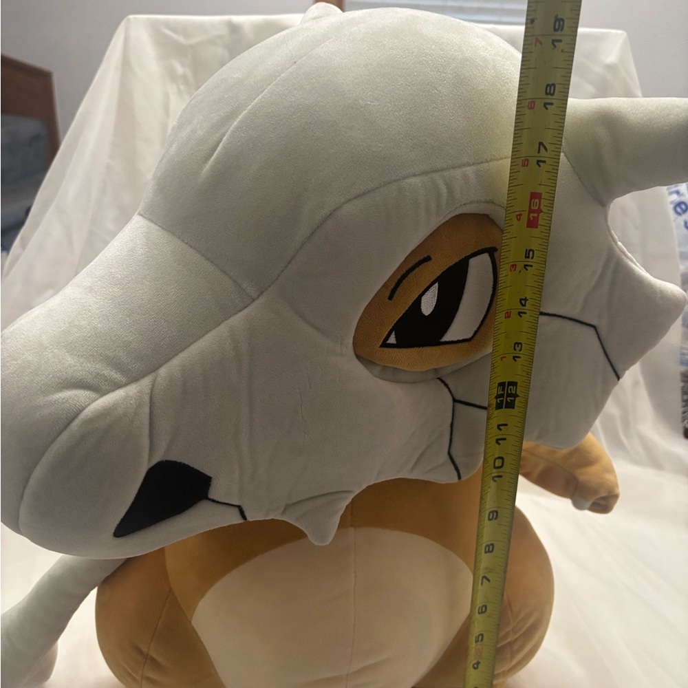 Pokémon Cubone Giant 24" Plush Jazwares GameStop Exclusive Jumbo - Picture 14 of 16
